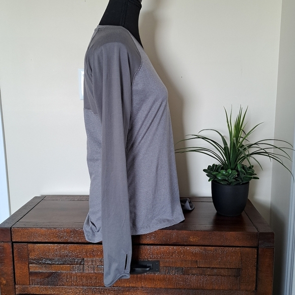 Columbia Active Top Women's Medium Grey Stripes Long Sleeved Tee - Picture 2 of 12